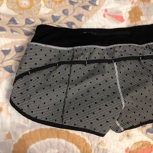 Lulu shorts rare pattern
